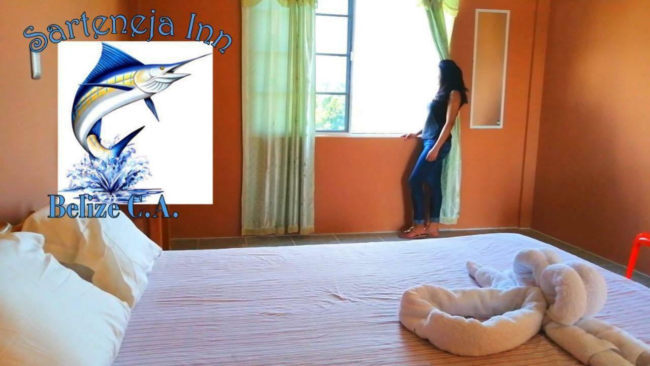 Sarteneja Inn מראה חיצוני תמונה